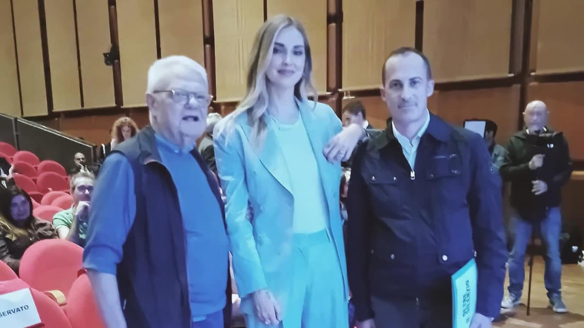 Chiara Ferragni ricorda Fabiana Luzzi nell'iniziativa "Oltre il silenzio" a Roma