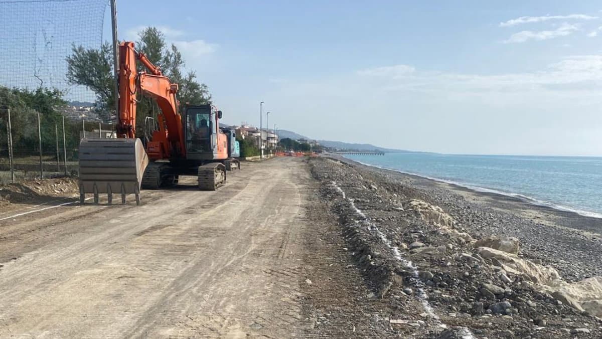 Trebisacce, tratto "108" ripulito e messo in sicurezza