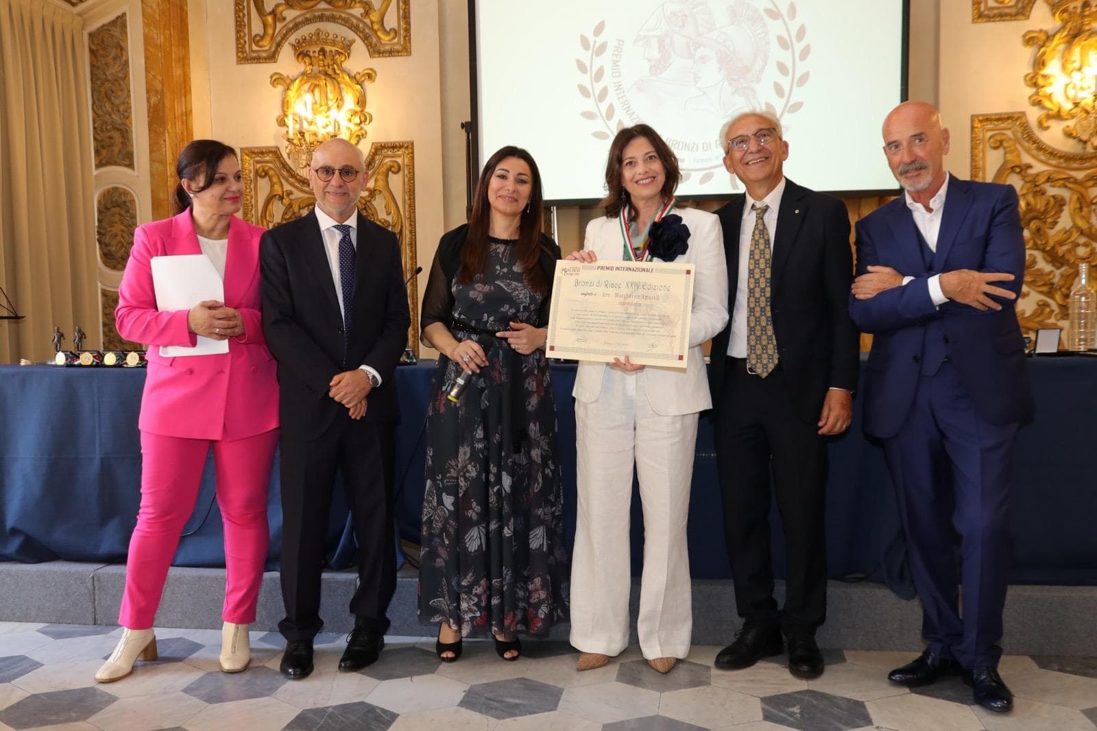 Margherita Amarelli insignita del premio internazionale Bronzi di Riace