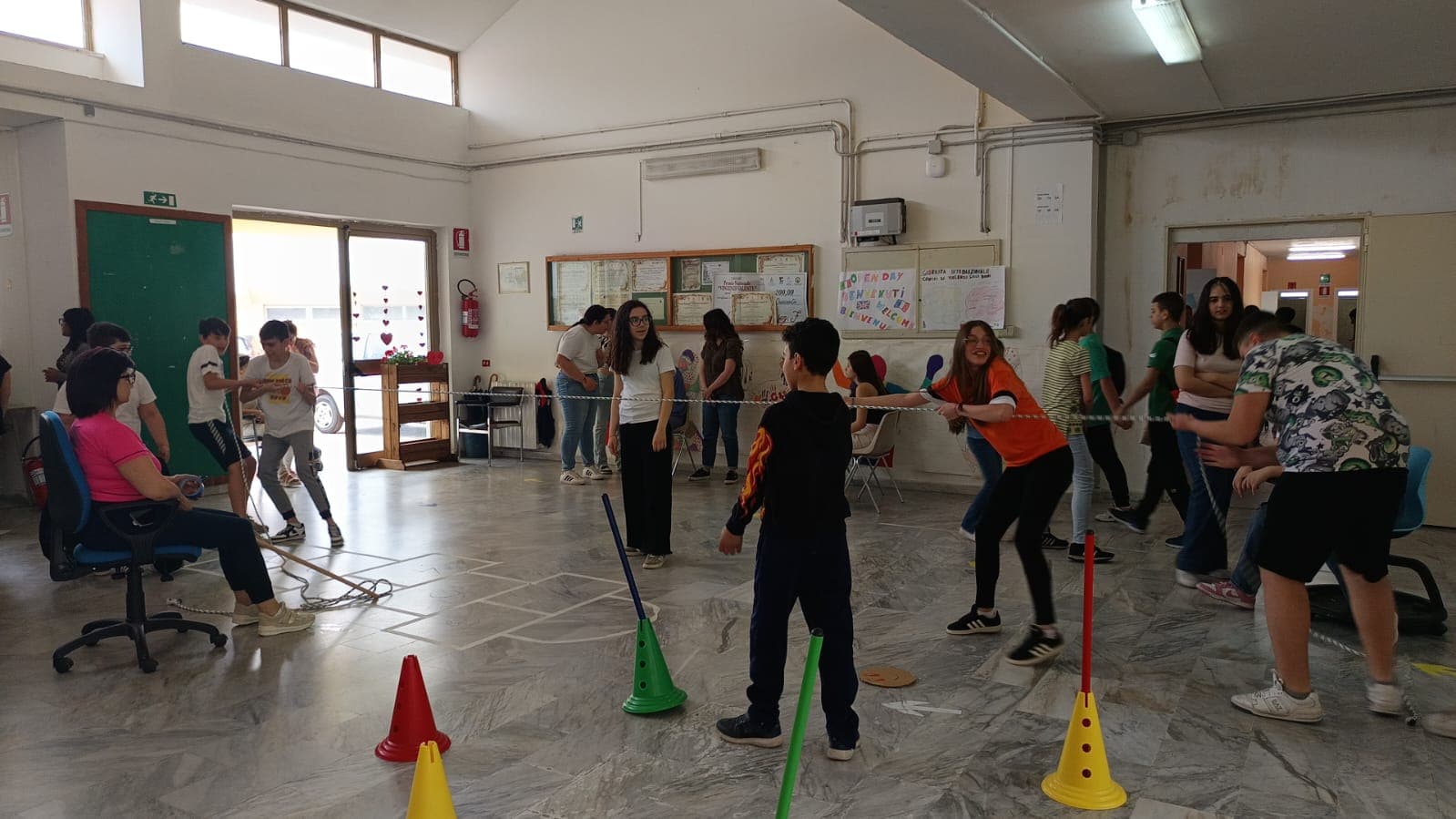 "A scuola si impara giocando": una mattinata di sport, inclusione e sorrisi alla Leonetti - Guidi