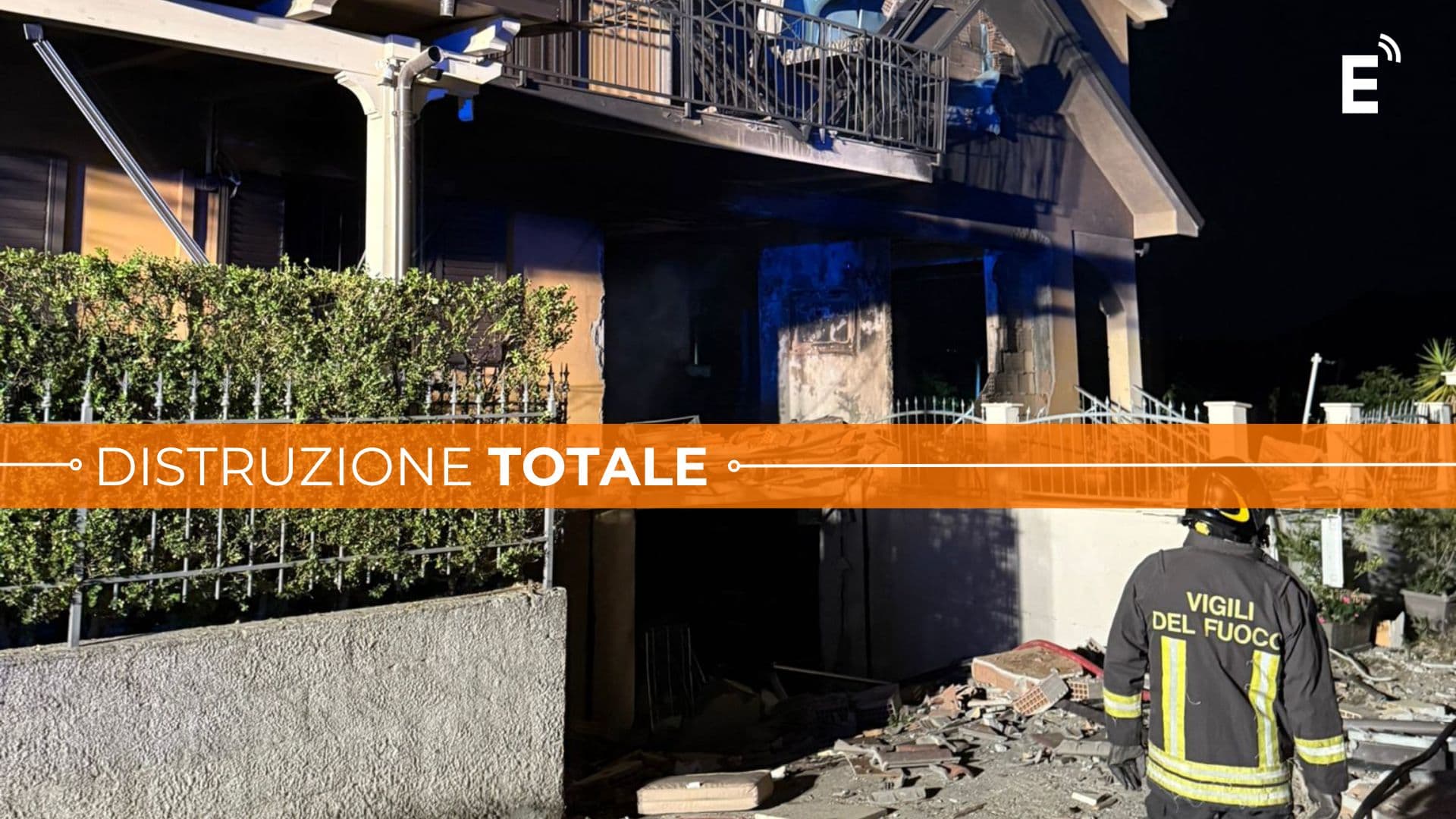 Un inferno scatenato da una fuga di gas, innescato da una torcia. Apprensione per Graziella Guido | FOTO