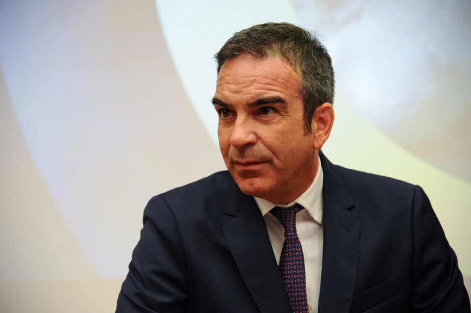 Occhiuto indagato per corruzione: «Controllatemi tutto»