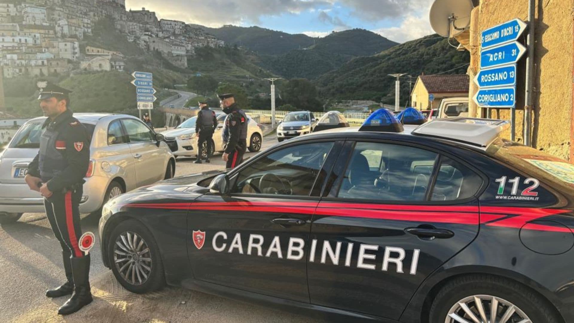 Violenza e maltrattamenti: arrestate quattro persone