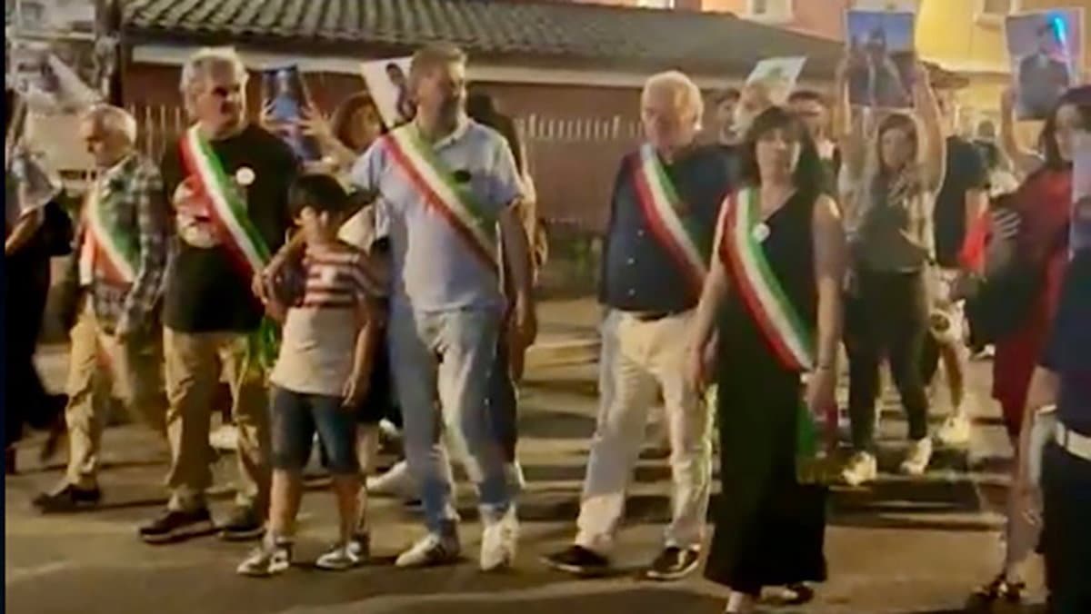 Crosia scende in piazza per esprimere solidarietà verso il popolo palestinese