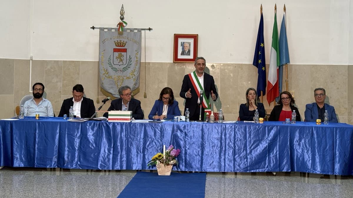 Cassano, prima seduta del consiglio comunale della Sindacatura Iacobini: presentate le linee programmatiche