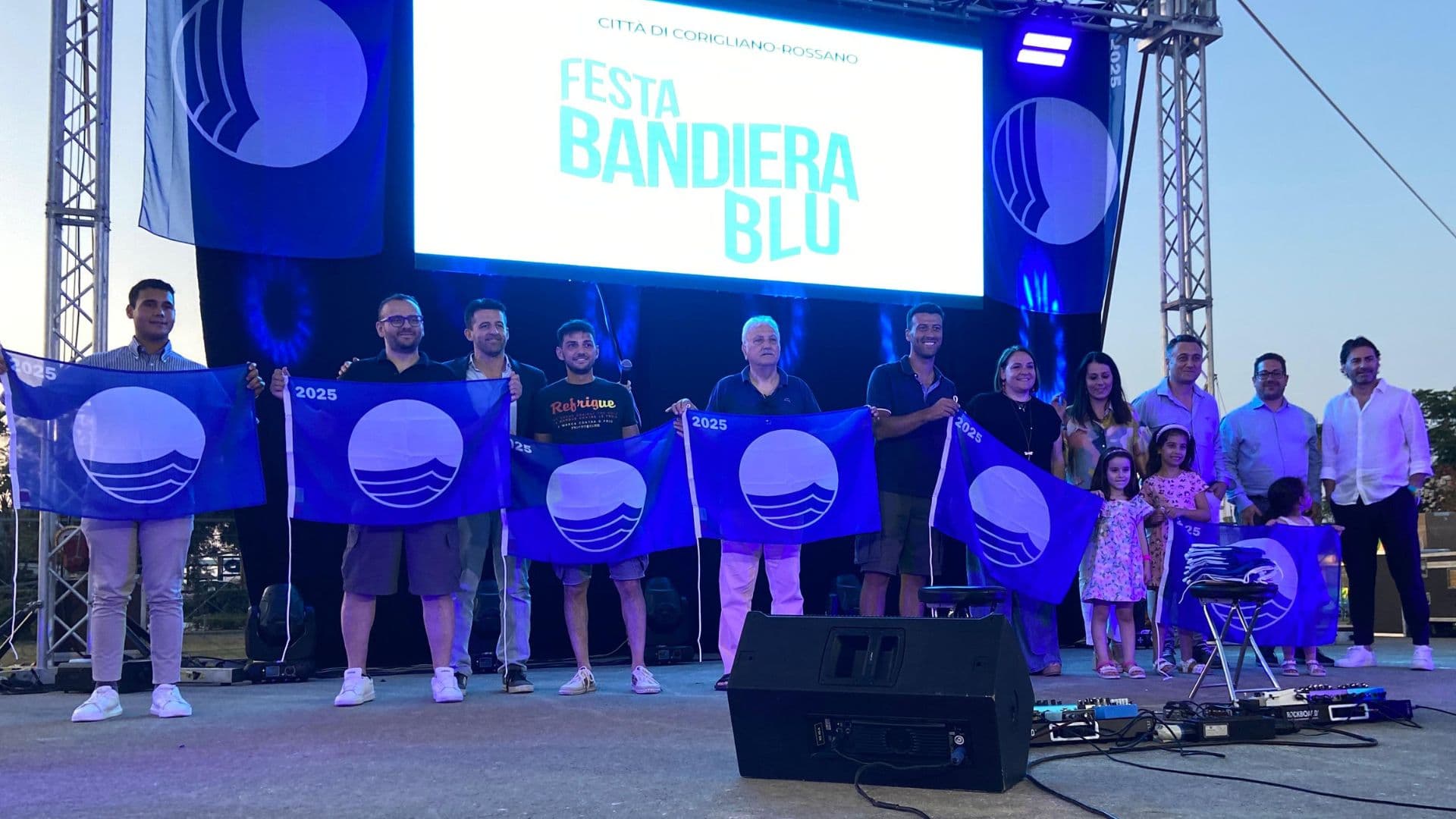Consegnate ufficialmente le Bandiere Blu agli stabilimenti balneari della Città