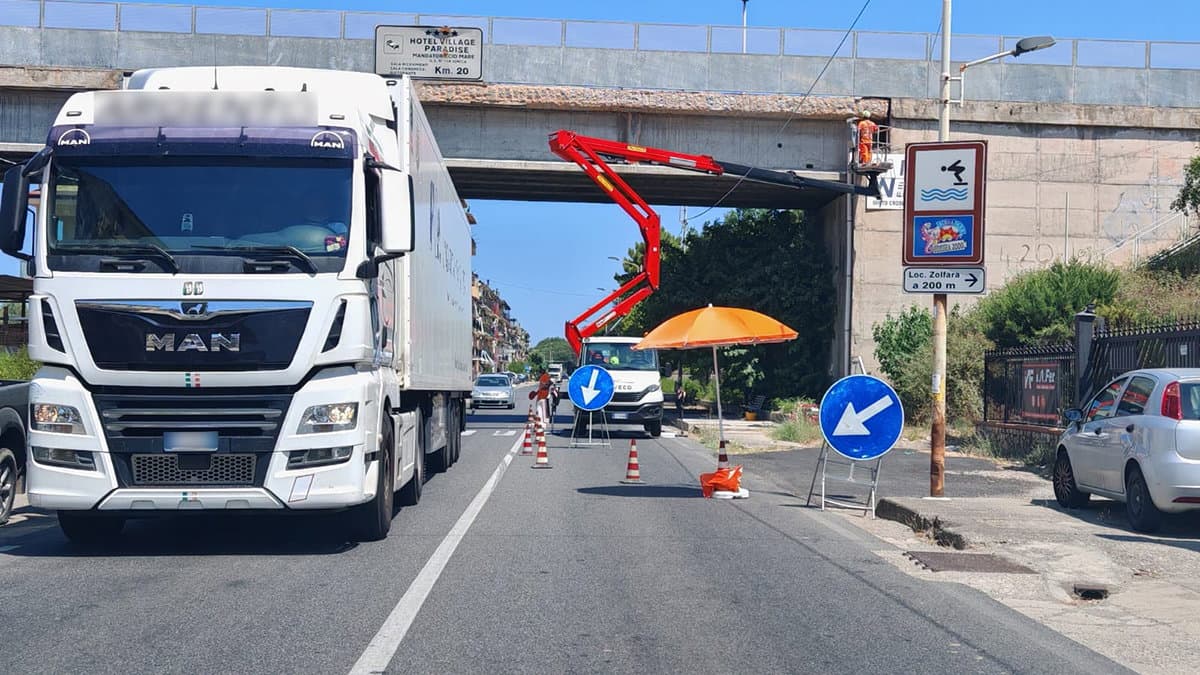 Lavori sulla SS106: manutenzione o tortura quotidiana?