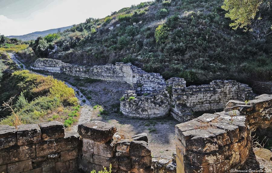Tommaso Greco torna al Parco Archeologico di Castiglione: un viaggio tra pensiero, archeologia e pace