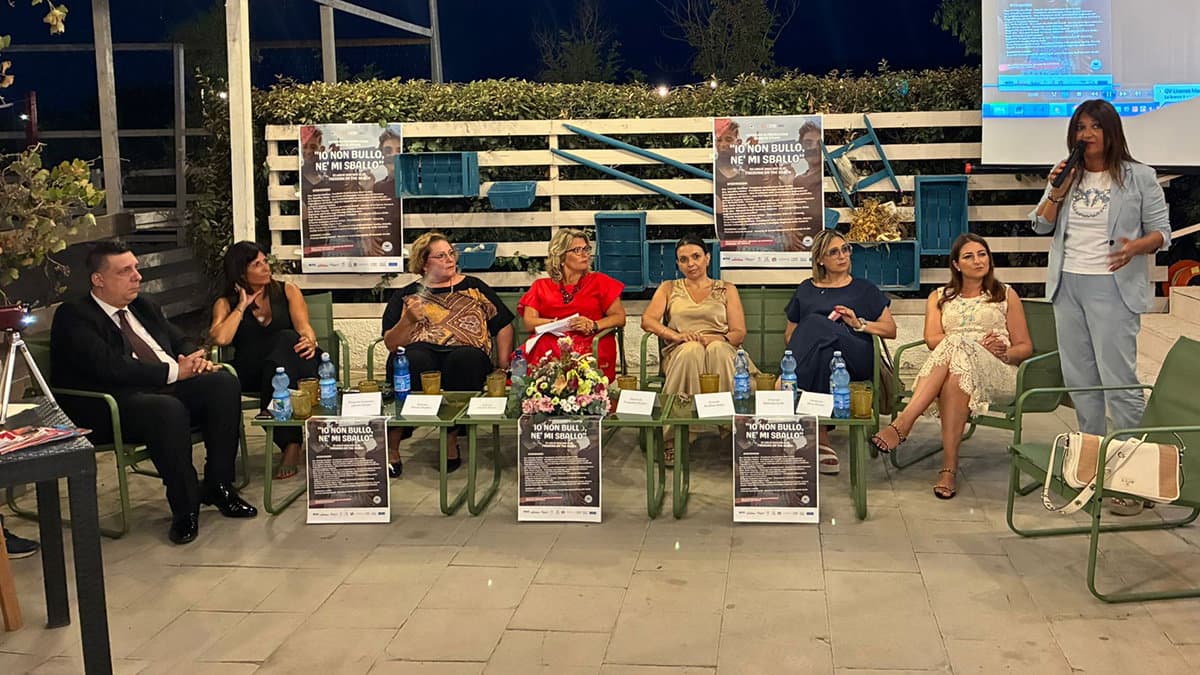 Tanta commozione alla cerimonia di premiazione della Borsa di Studio "Io non Bullo, né mi Sballo"