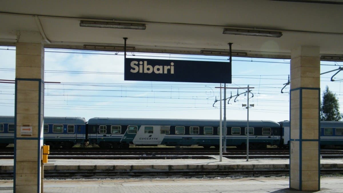 Abate diffida Trenitalia a ripristinare il servizio dell'Alta Velocità con il Frecciargento