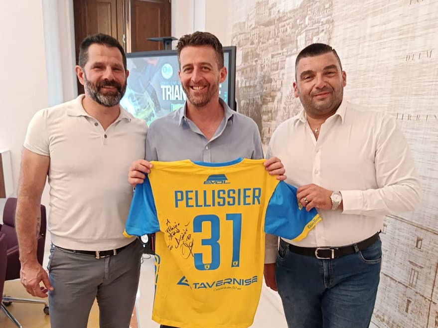 Il Chievo a Rossano per un triangolare d'eccezione : Sport, memoria e territorio