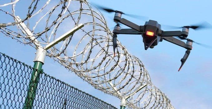 Rossano, drone sul carcere con droga e cellulari: operazione lampo della Penitenziaria