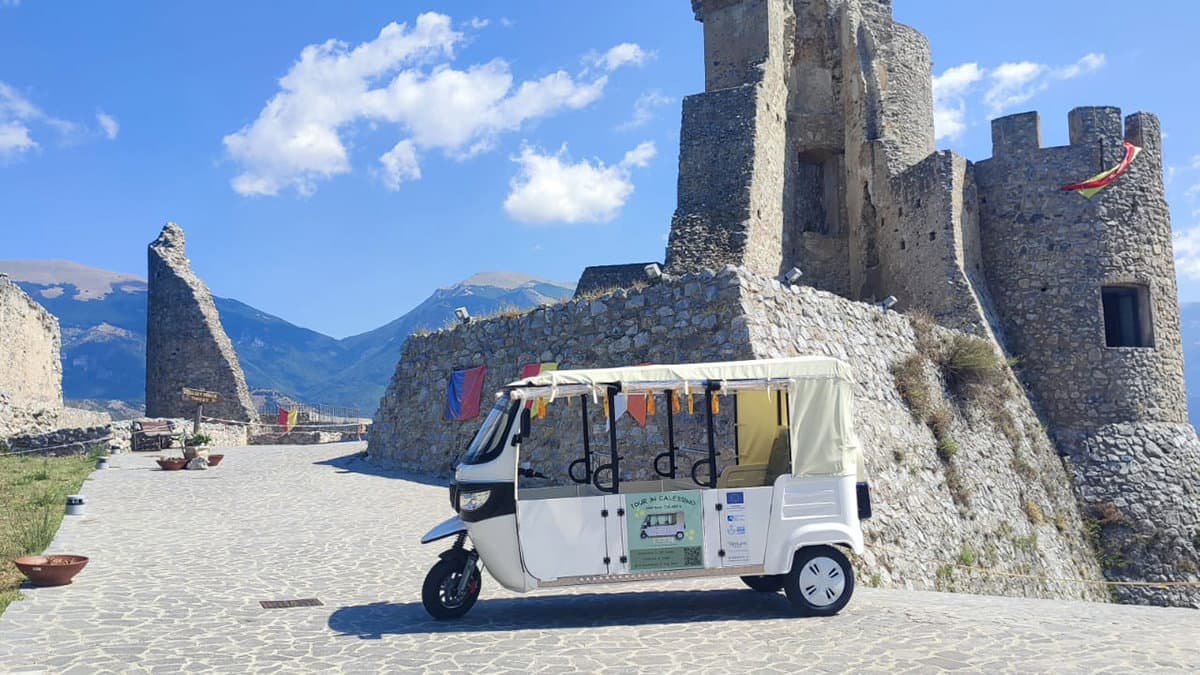 Turismo sostenibile, a Morano si punta sulla mobilità green: arriva l'Apecalessino