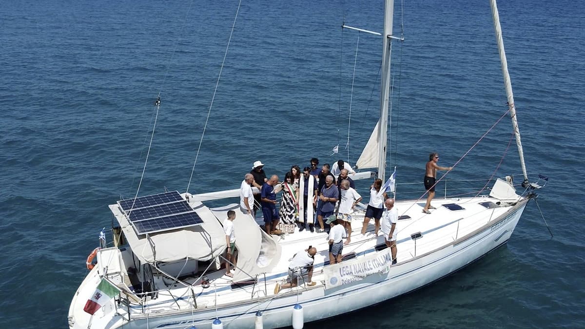 Nuova vita per la barca "Elios": da bene confiscato a strumento di solidarietà
