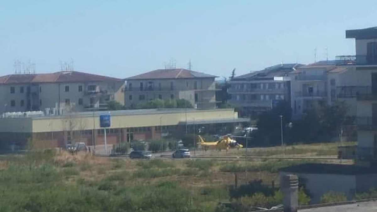 Paura a Co-Ro, meccanico ferito in un'officina meccanica: trasferito in elisoccorso