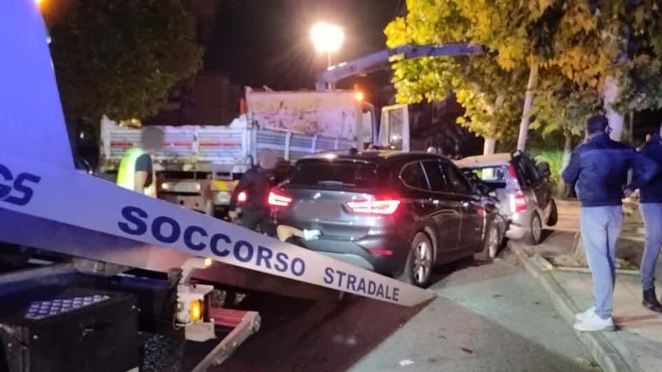 Incidente su viale della Repubblica: due auto coinvolte
