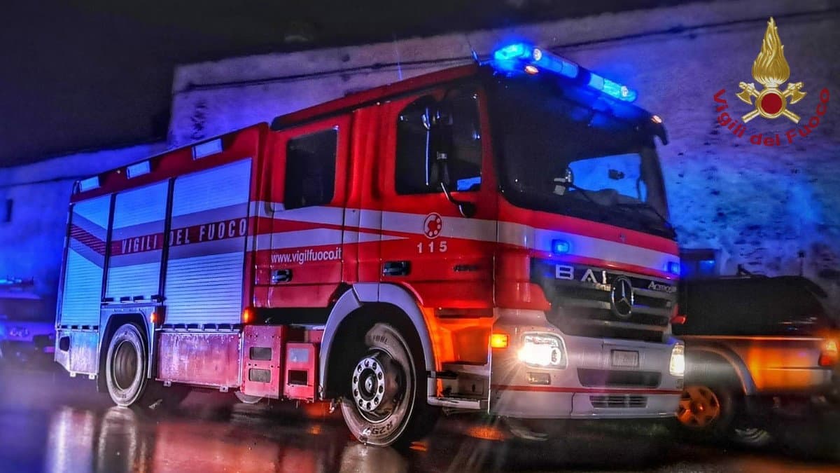 Madre coraggio salva i figli prima dell’esplosione: sfiorata la tragedia a Plataci