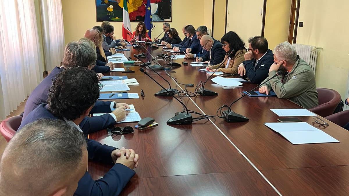 Un patto d'acciaio sulla legalità in agricoltura: nasce la Rete del Lavoro di Qualità