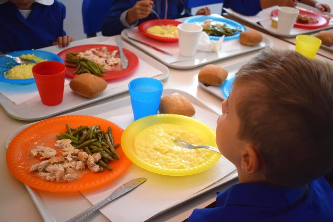 Da lunedì parte la mensa scolastica a Co-Ro