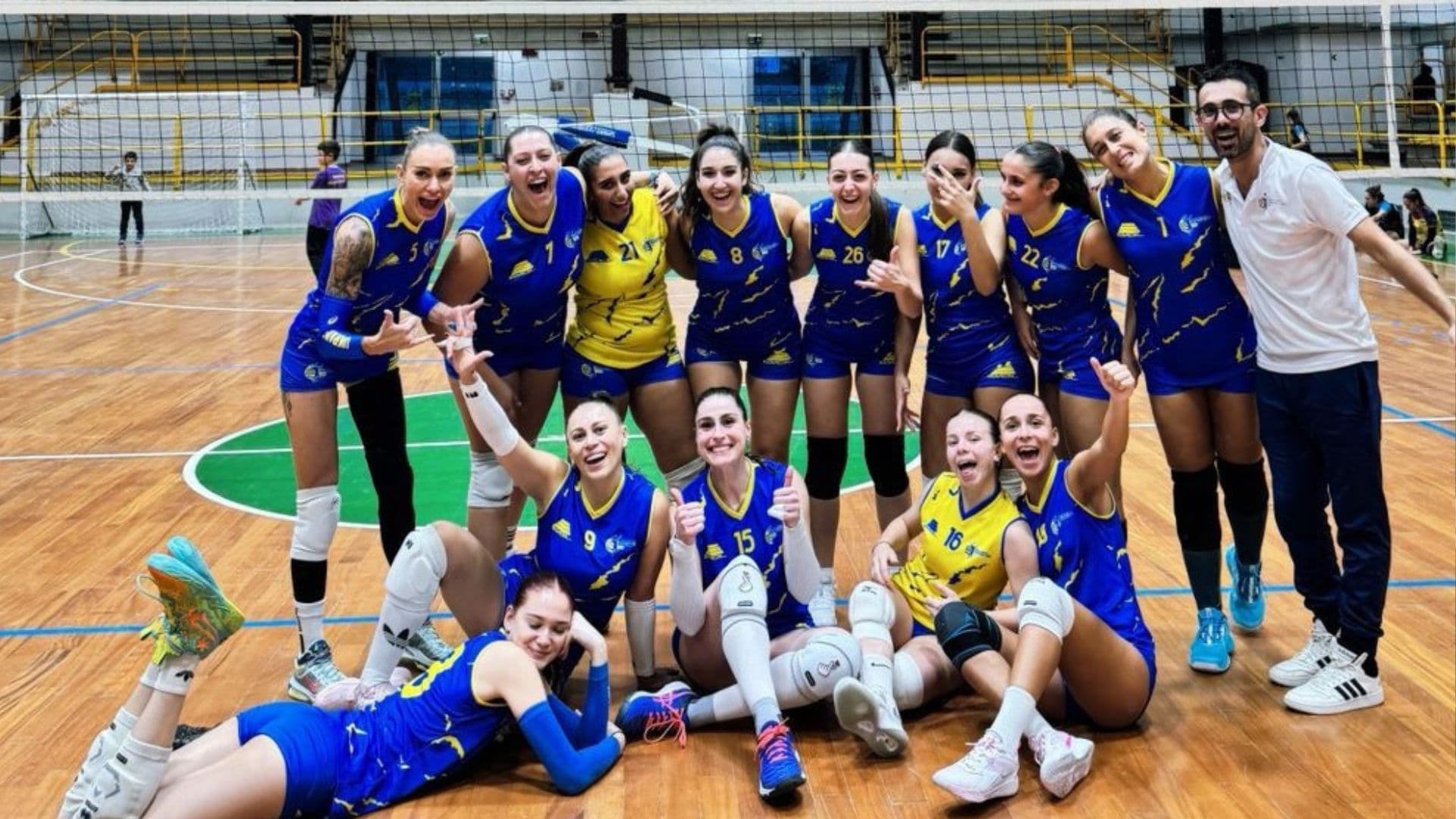 VOLLEY - Rossano vince nell'esordio stagionale: 3-0 contro lo Sporting Magna Graecia