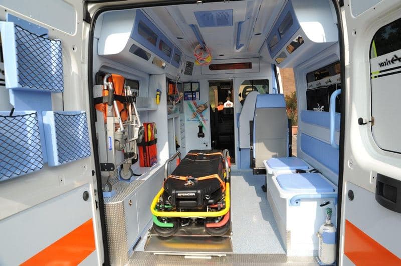 Tragedia a Piragineti: 56enne muore cadendo da una scala