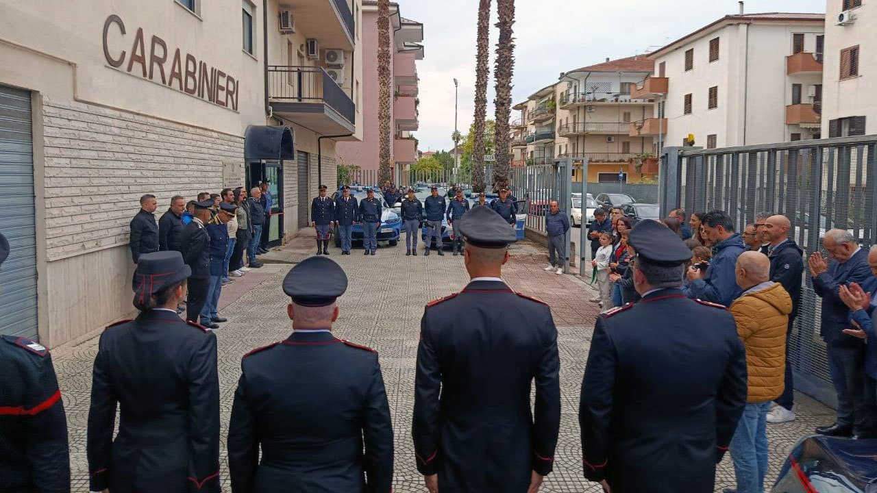 Sirene spiegate a Corigliano-Rossano per ricordare i tre carabinieri caduti nel Veronese