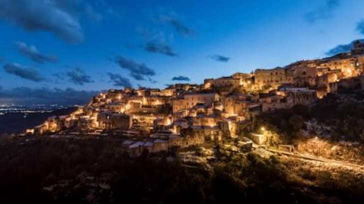 Saracena, il Consiglio Comunale torna a riunirsi: in agenda sicurezza idrica, digitalizzazione e nuove assunzioni
