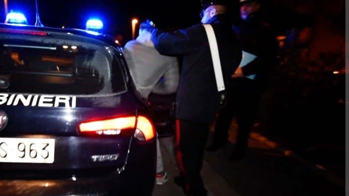 Aggressione a colpi di machete a Roseto, fermati quattro giovani
