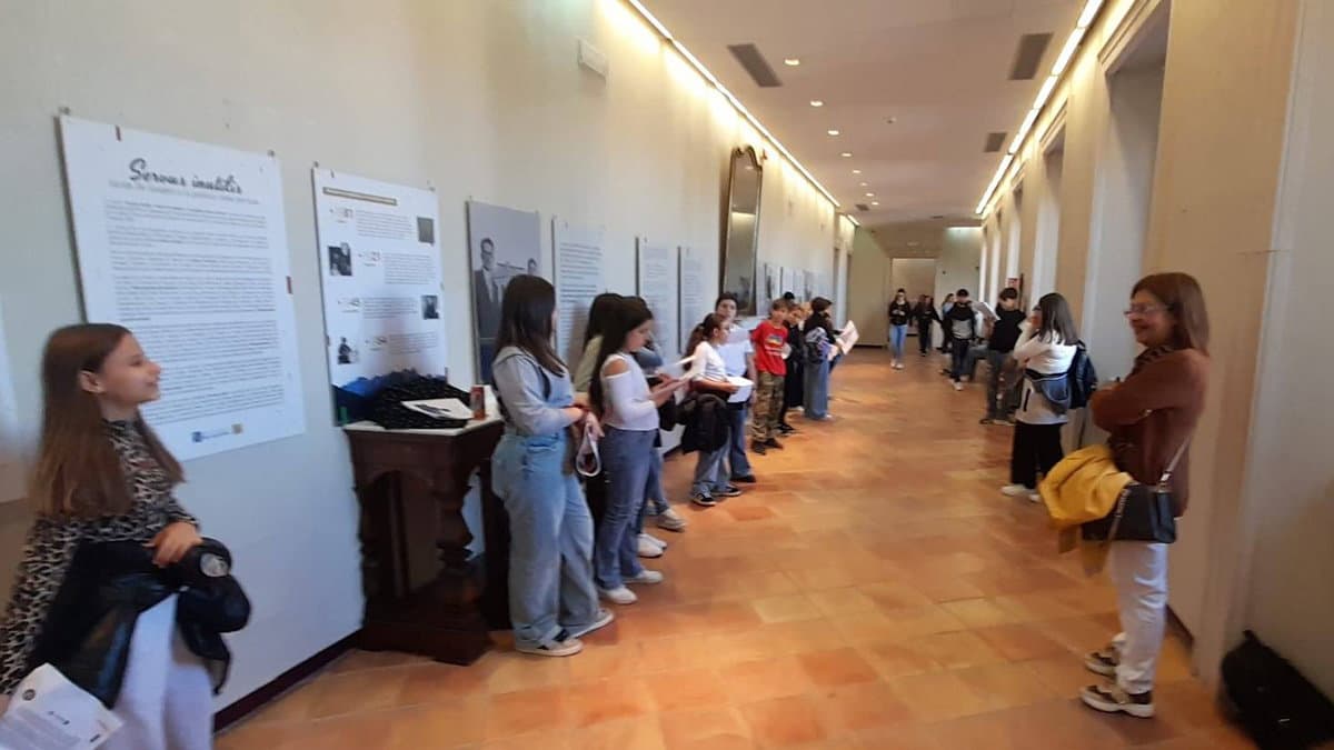 De Gasperi parla ai giovani: al Castello Ducale la mostra accende le coscienze