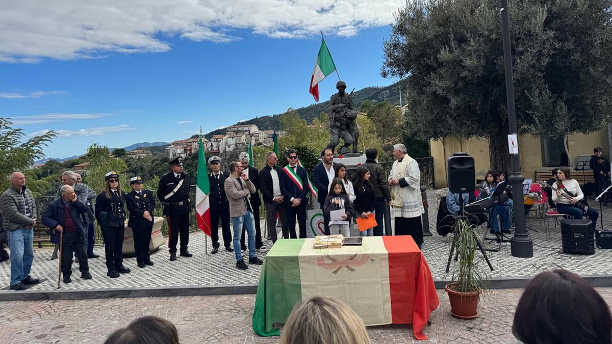 Commemorazione caduti, Caloveto promette «di essere esempio di solidarietà, pace e amore per la Patria»