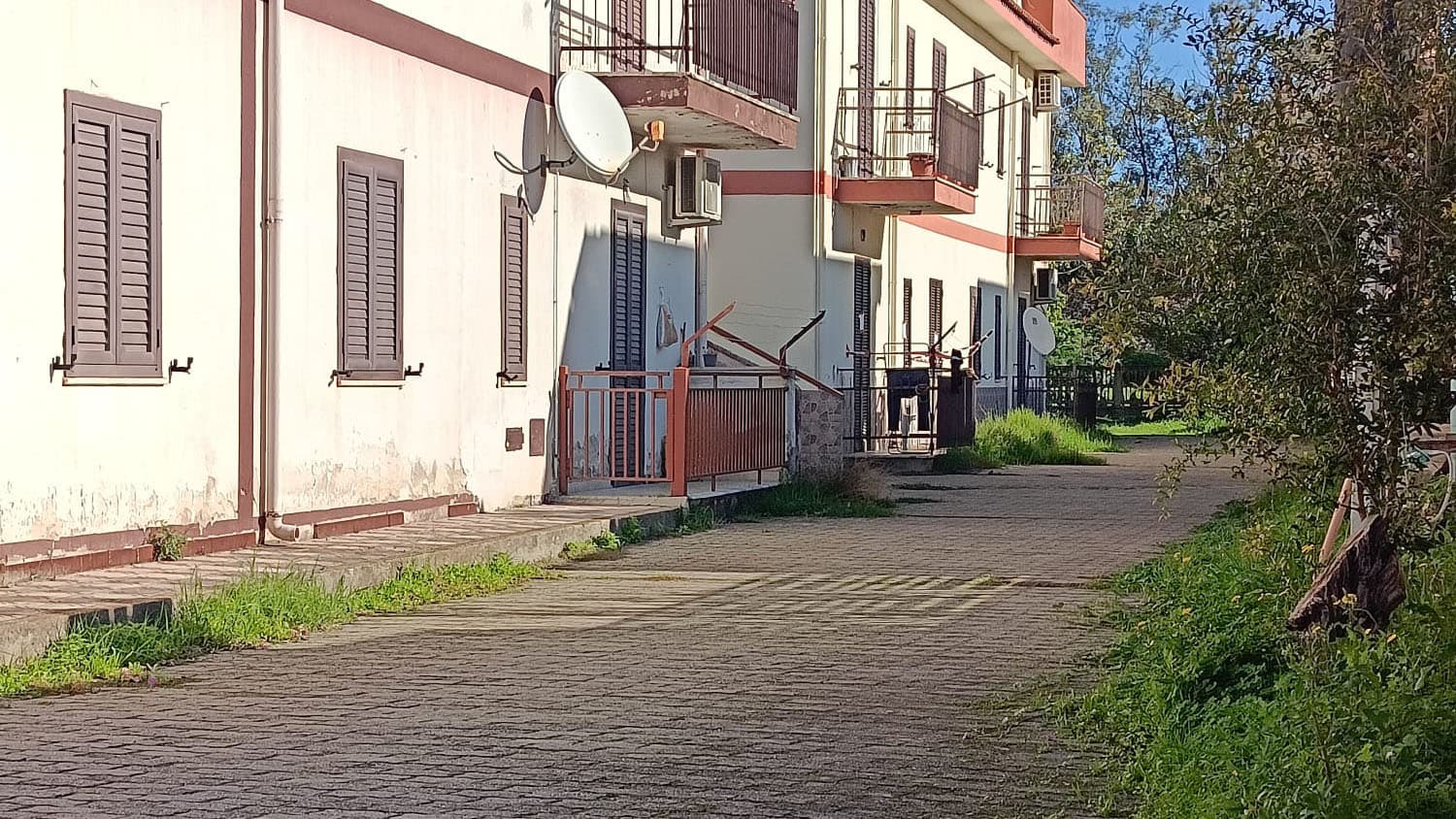 Uomo accoltellato a morte nella notte in contrada Seggio: caccia all’aggressore