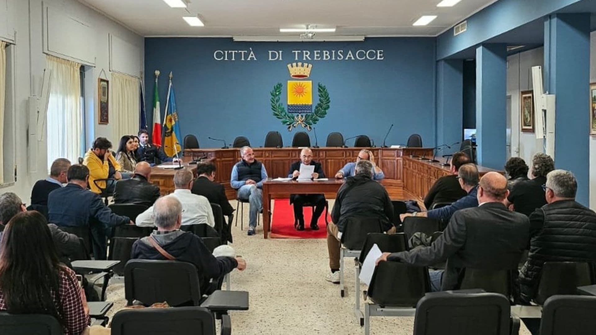 Trebisacce, Amministrazione e commercianti ambulanti a confronto sul nuovo bando del mercato mensile