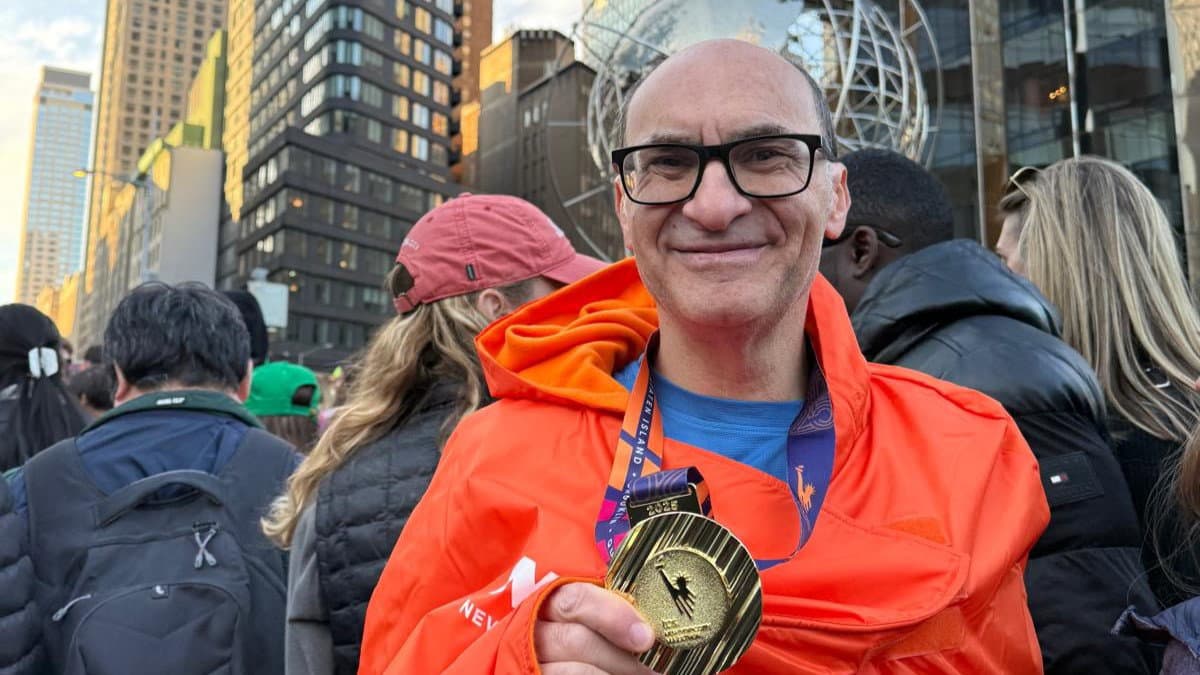 Il longobucchese Giovanni Forciniti taglia il traguardo della Maratona di New York