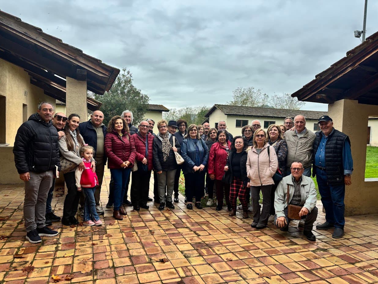 Le famiglie di Santa Teresa in visita a Ferramonti e al Santuario del Beato Umile: una giornata di memoria e fede