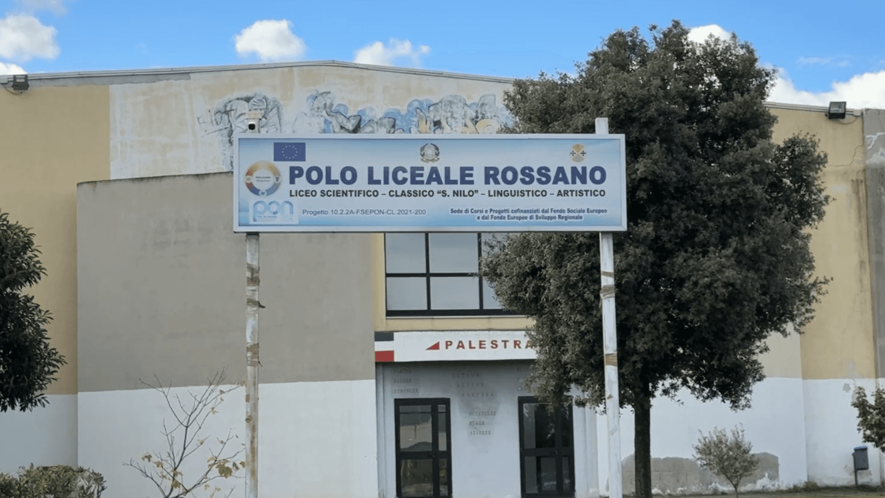 FdI sulla protesta degli studenti del Liceo: «Scuola senz'acqua. Il comune di Co-Ro non ha più alibi»