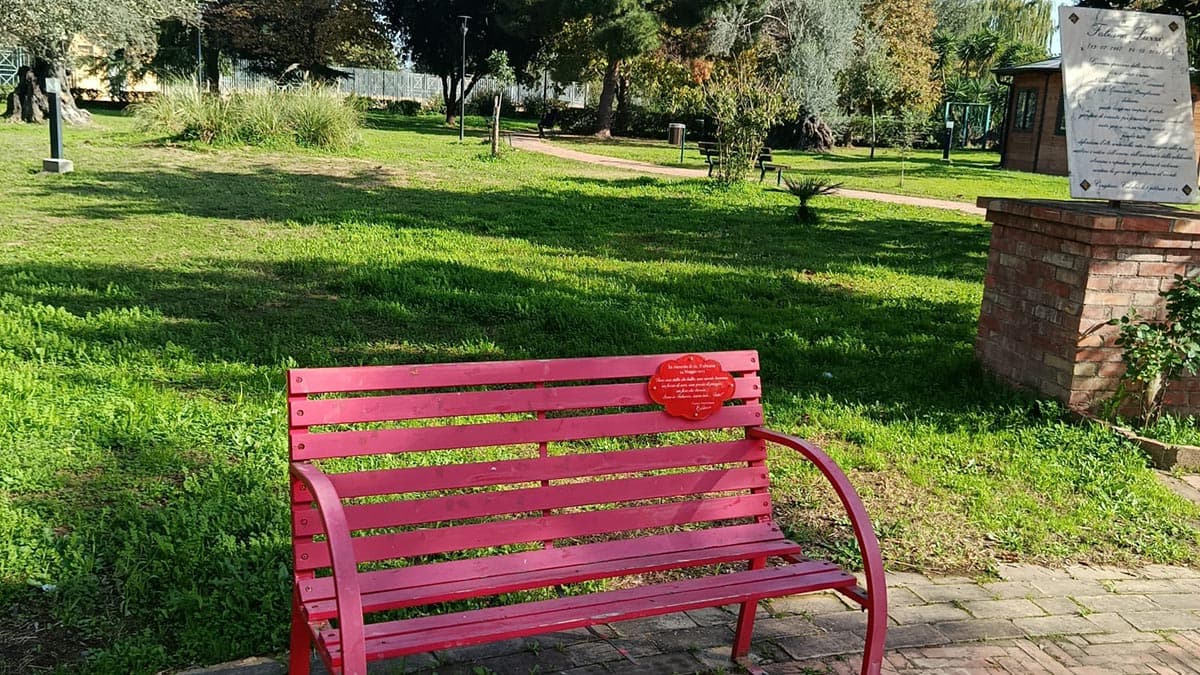 Vandalizzato il luogo della memoria dedicato a Fabiana Luzzi