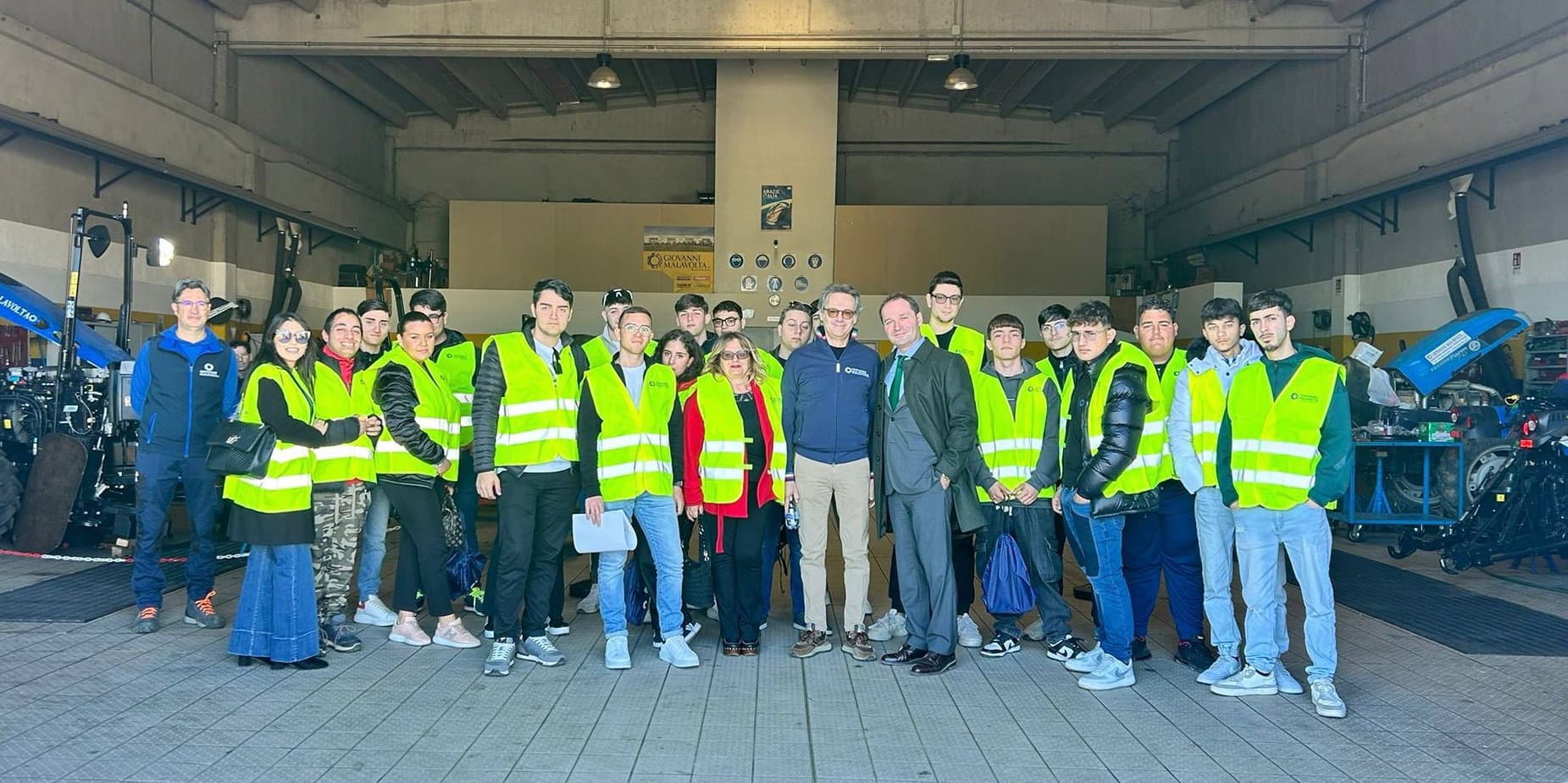 Pmi Day, gli studenti alla scoperta delle imprese cosentine: «Scegliere è il primo passo per costruire il futuro»