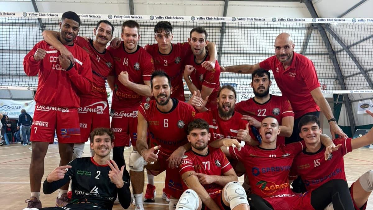 VOLLEY - Sesta vittoria consecutiva per la Sprovieri Corigliano Volley: battuta la Scalia Sciacca 3-1