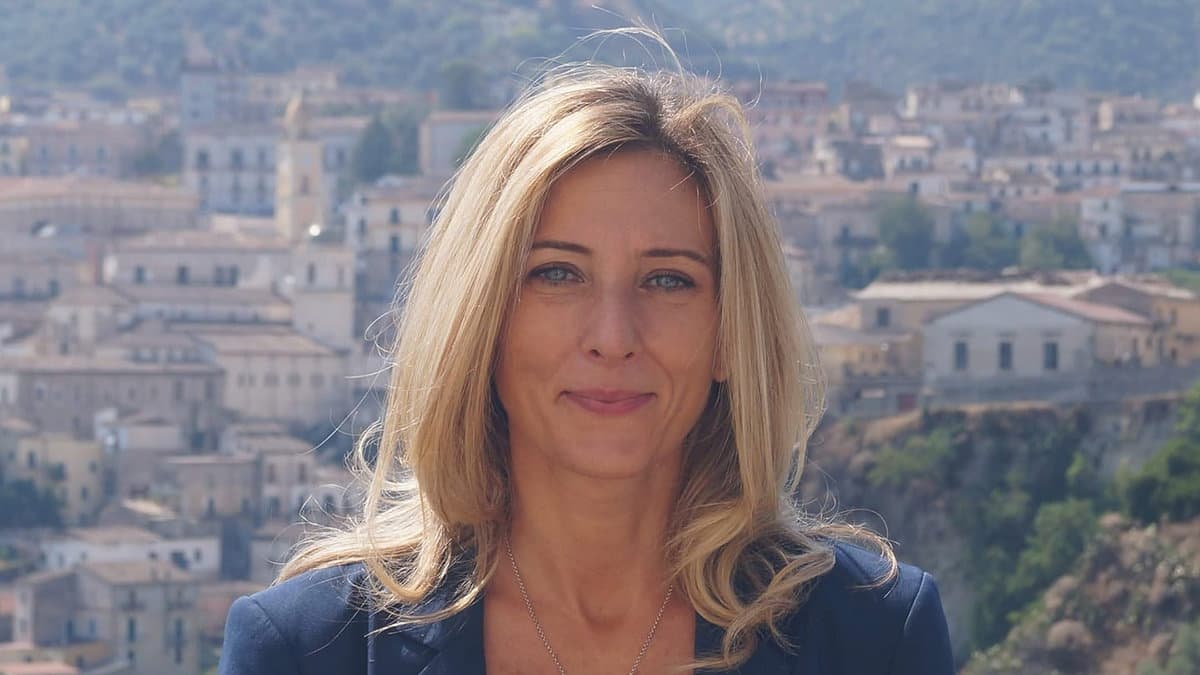 Illuminazione pubblica a Co-Ro, ecco le contrade dove "arriverà la luce"