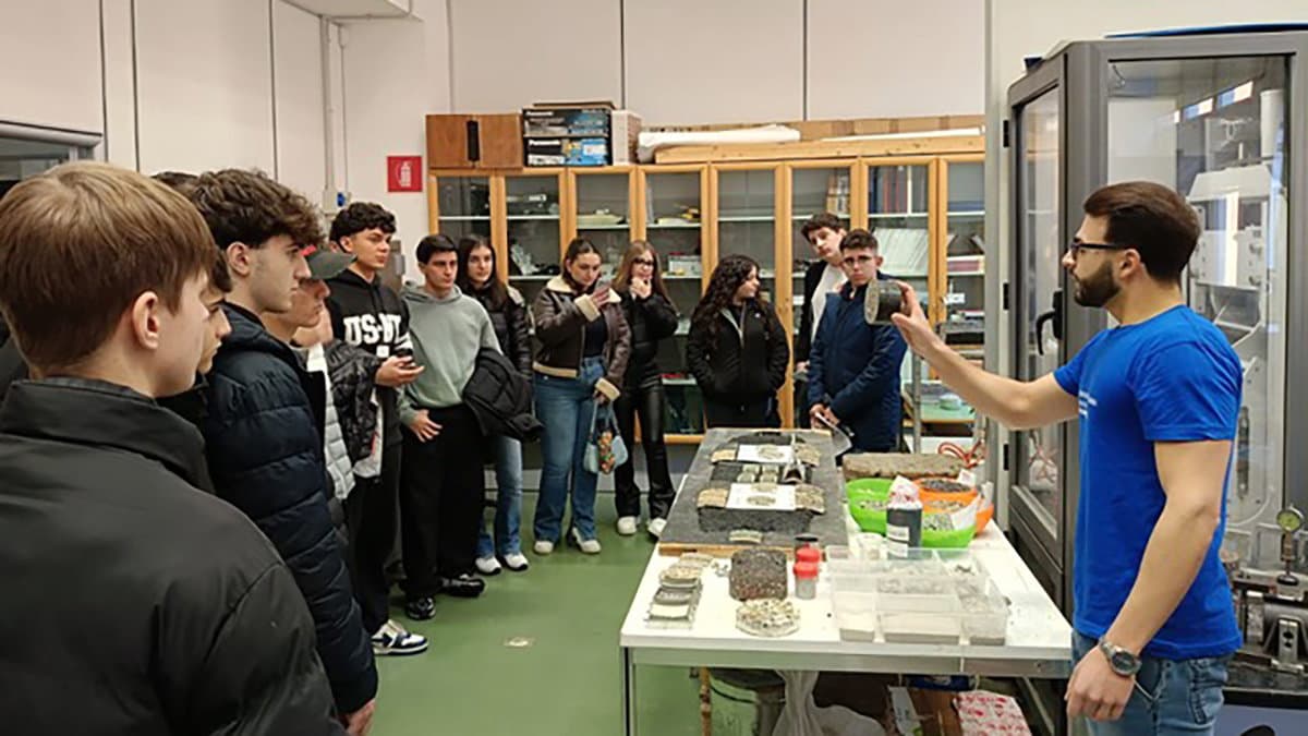 Più di 1000 studenti delle superiori in visita ai laboratori di Ingegneria dell'Unical