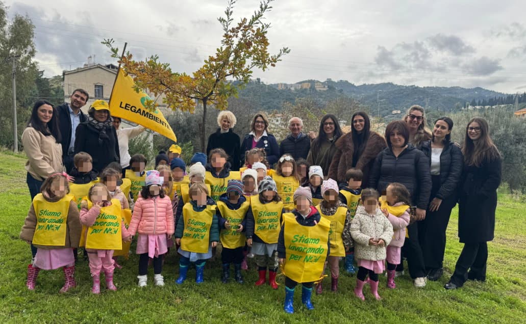 Festa dell’Albero 2025 a Corigliano-Rossano: bambini e comunità insieme per la natura
