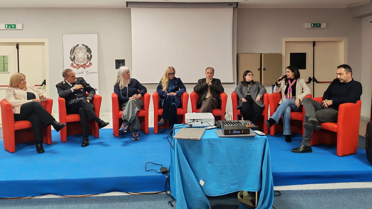Nel carcere di Castrovillari è stato proiettato il film “In viaggio con lei”