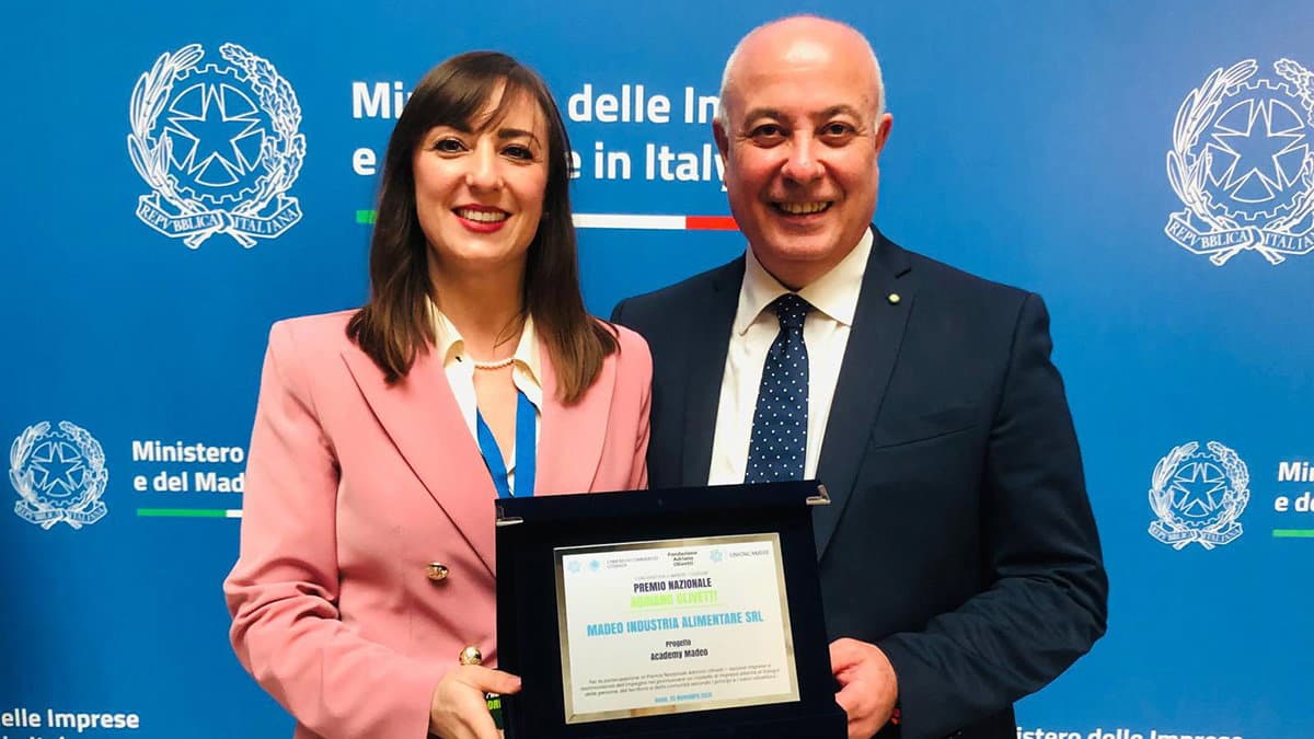 La Filiera Madeo di San Demetrio Corone conquista il Premio nazionale Adriano Olivetti