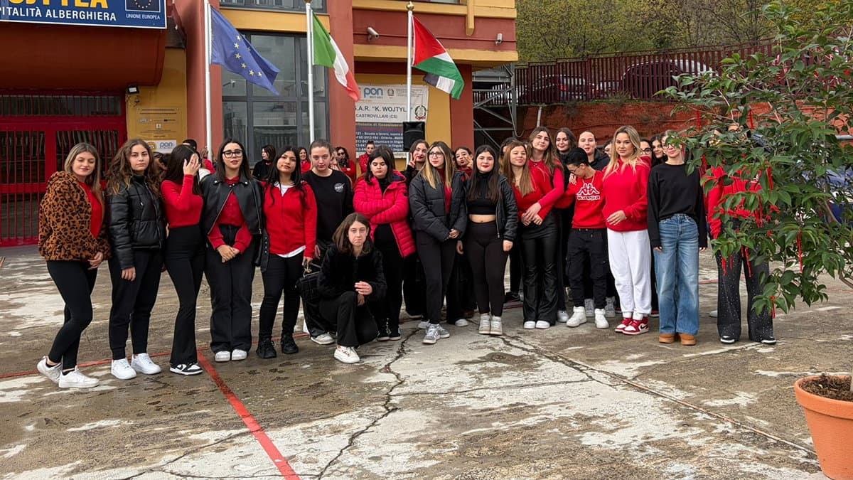 L'Istituto "Da Vinci" di Castrovillari celebra la Giornata internazionale contro la violenza sulle donne