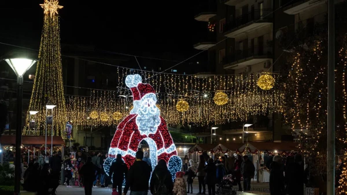Natale a Co-Ro, questa sera l'accensione delle luminarie