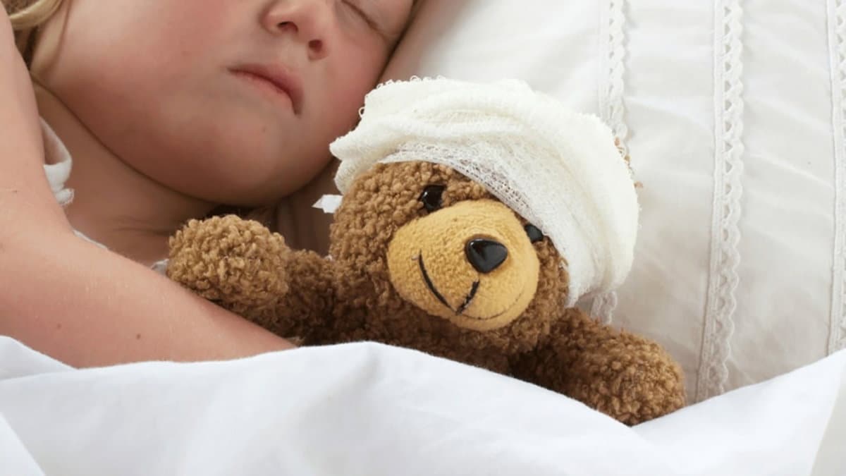 Longobucco, bambino cade e batte la testa: niente guardia medica, famiglia costretta a correre a Rossano nella notte