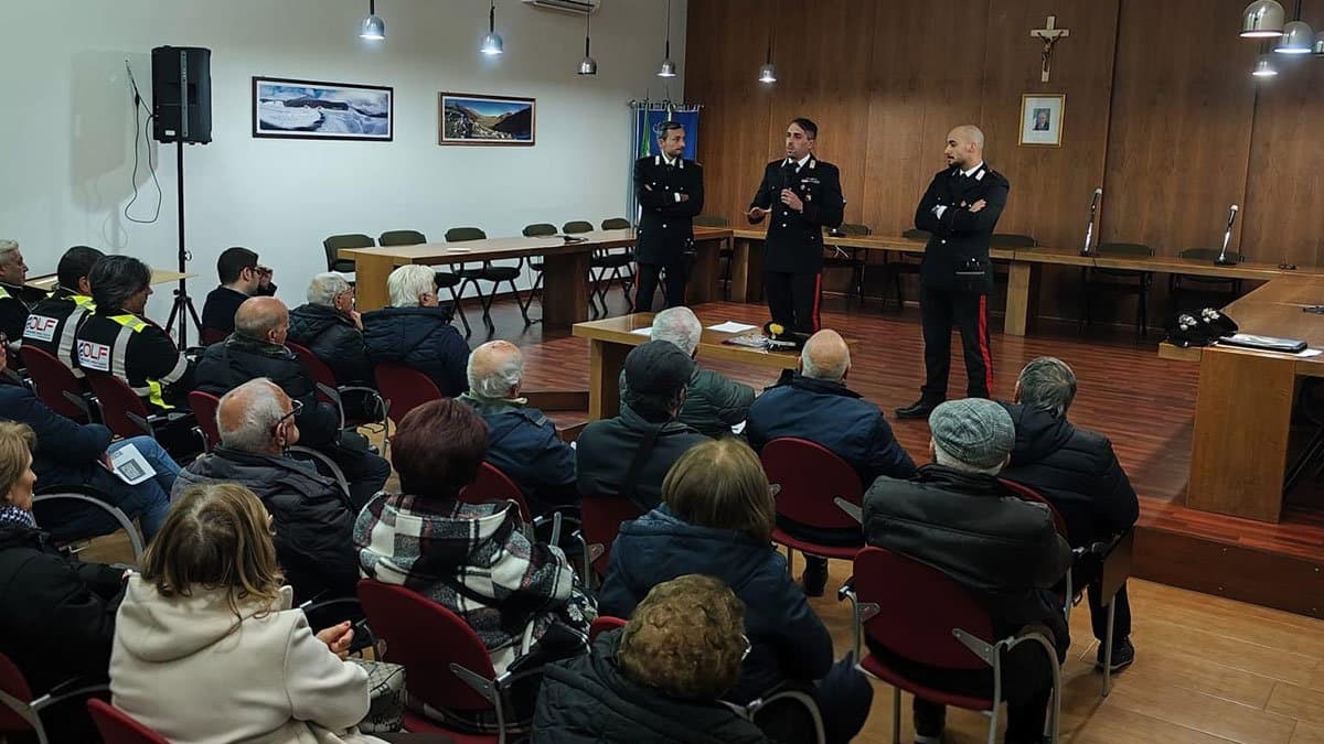 Anziane raggirate a Saracena, svolta nelle indagini: i Carabinieri individuano i presunti truffatori