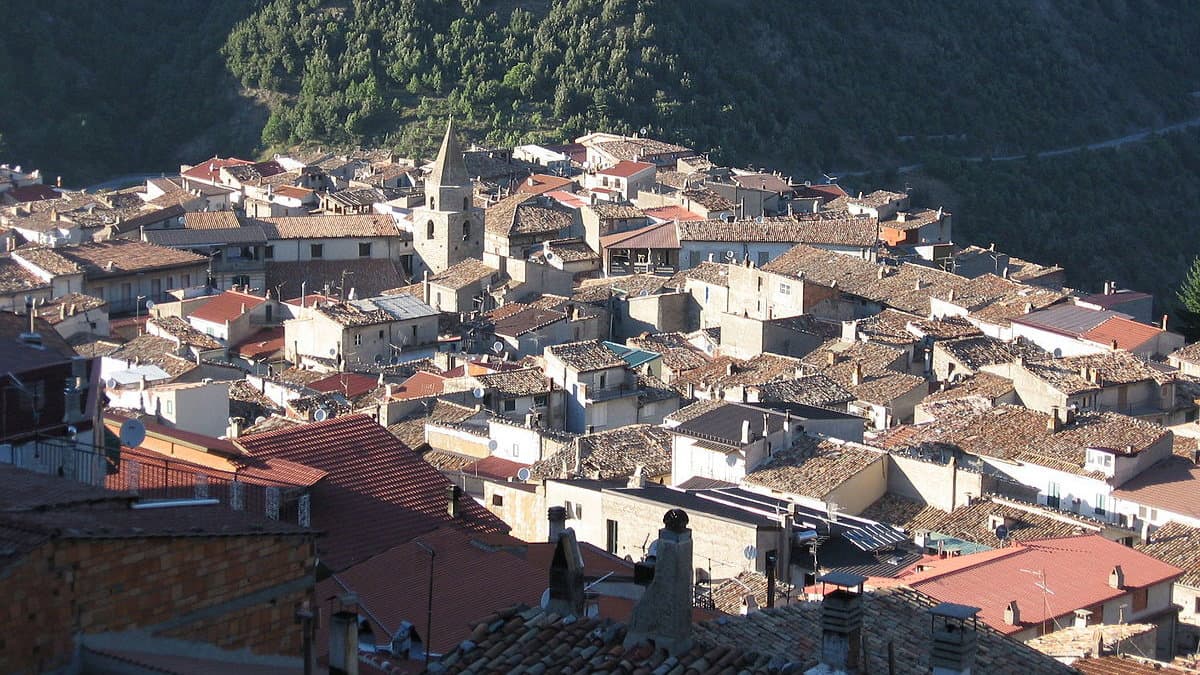 Fondi non spesi, Longobucco dovrà restituire più di 150 mila euro: «L’ennesima vergogna della Giunta Pirillo»