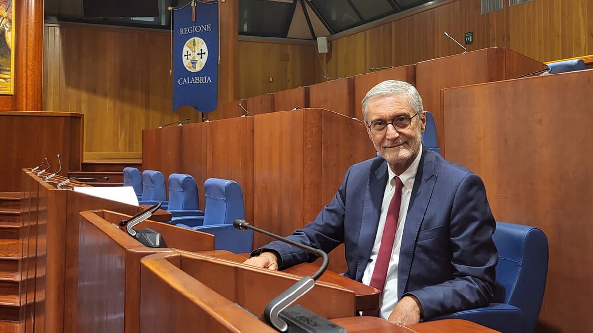 Ospedale di Cariati, Laghi in difesa dei lavoratori senza stipendio: «Servono risposte e chiarezza»