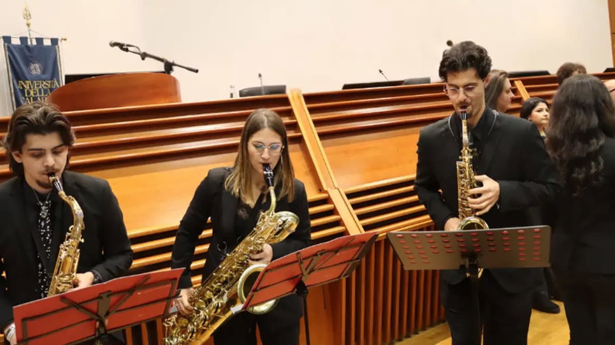 All’Unical la lectio magistralis del rettore Greco: “Rivoluzione sonora: l’IA sta cambiando la musica?”